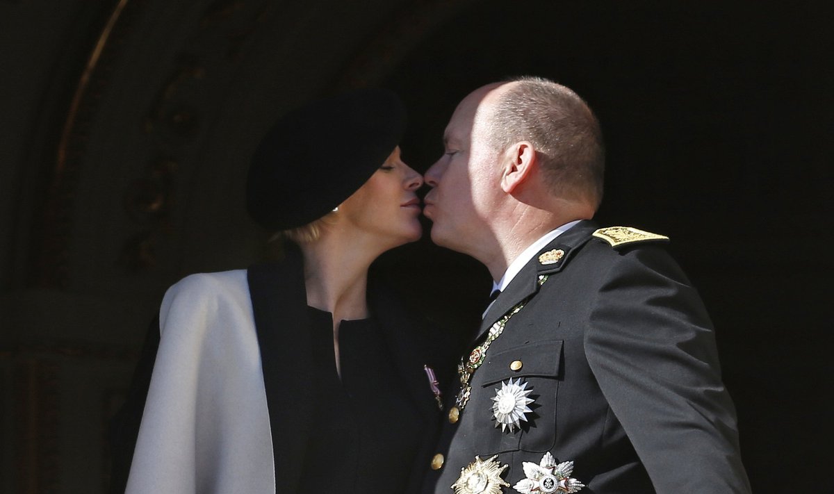Monako kunigaikštis Albertas II ir jo žmona Charlene