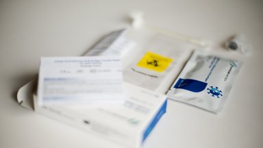 Vaistinėse parduodami greitieji testai, apie kuriuos žino retas: nuo menopauzės iki Laimo ligos nustatymo
