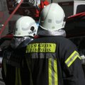 „Maxima bazėje“ kilo gaisras – automobilių dalių skyriuje užsidegė akumuliatoriai