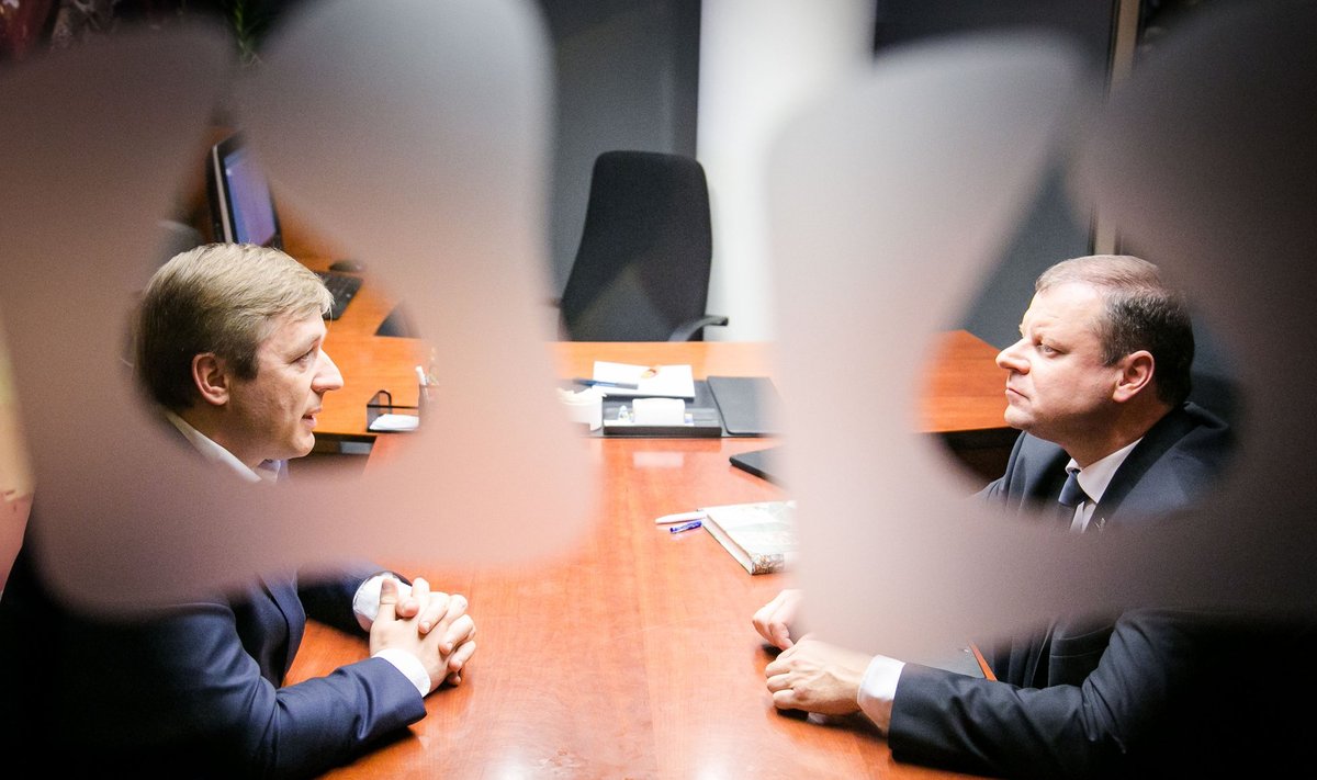 Ramūnas Karbauskis ir Saulius Skvernelis © DELFI / Kiril Čachovskij