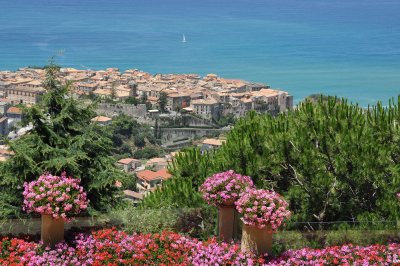 Tropea miestelis, Kalabrija