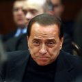 S.Berlusconi neigia patyręs spaudimą iš mafijos