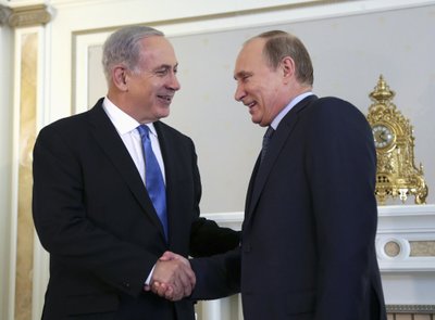 Benjamin Netanyahu ir Vladimiras Putinas