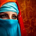 Absurdiškiausi draudimai Saudo Arabijos moterims: gali būti priverstos net užsidengti „per daug seksualias“ akis
