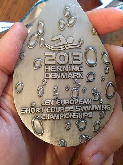 2013 metų Europos plaukimo čempionato medalis