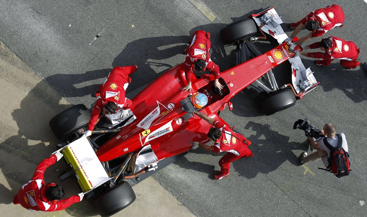 "Ferrari" automobilis