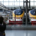Mašinistų streikas paralyžiavo susisiekimą geležinkeliu Didžiojoje Britanijoje