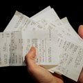 Социал-демократ из Кретинги предъявила топливные чеки со 158 дисконтными картами, два либерала представили идентичные отчеты