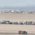 Į festivalį „Burning Man“ atvykusiems žmonėms suteikta galimybė ištrūkti iš purvyno