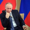 Pandemijos akivaizdoje Rusija užsispyrusiai toliau reikalauja sankcijų atšaukimo