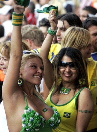 Brazilijos futbolo rinktinės sirgalės