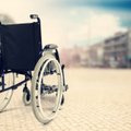 Dėl klaidingos diagnozės vyras be reikalo 43 metus praleido neįgaliojo vežimėlyje