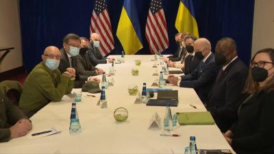Bideno susitikimas su Ukrainos ministrais