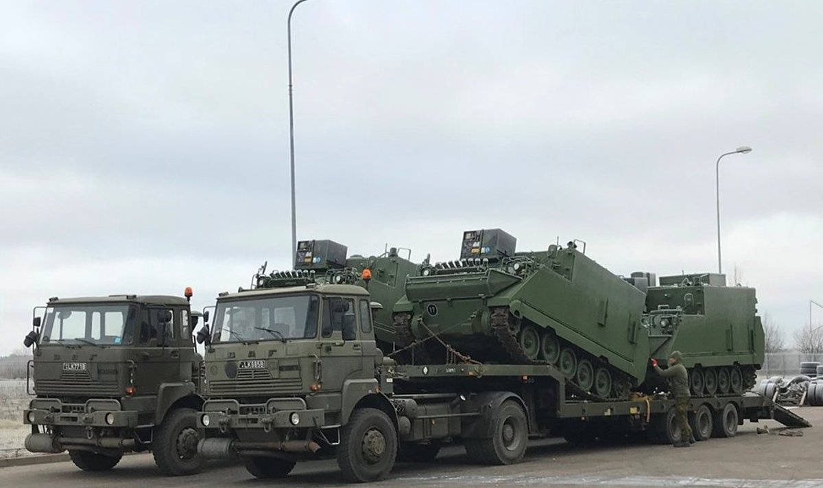 Atnaujinti Lietuvos kariuomenės vadovavimo šarvuočiai M577