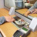 В Литве сокращается число банковских отделений и банкоматов