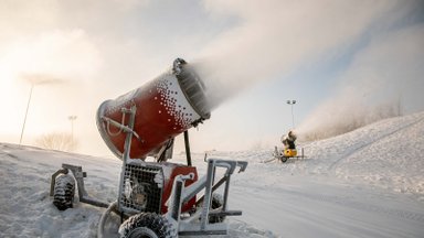 Žiema prasideda: atidaromas Liepkalnio slidinėjimo centras