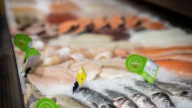 „Rimi“ pirmieji iš prekybos tinklų Baltijos šalyse prekiaus tvarumo sertifikatus turinčia žuvimi: paaiškino, ką tai reiškia pirkėjams