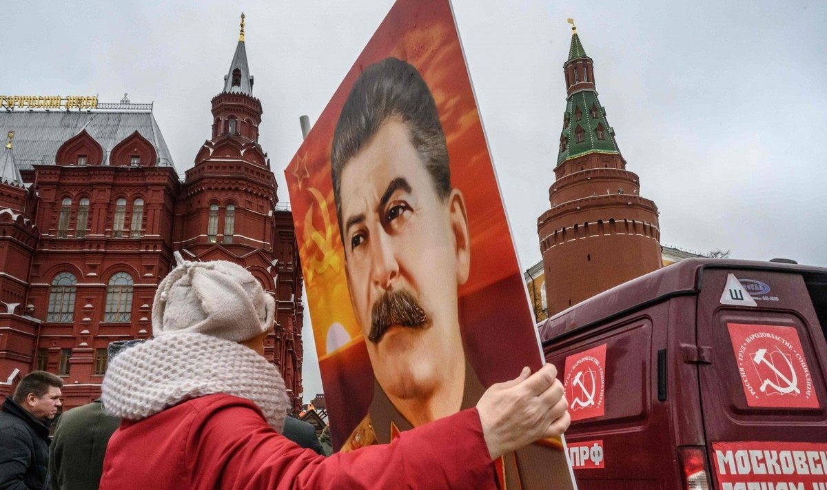 Josifo Stalino portretas Raudonojoje aikštėje