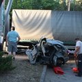 Po vilkiku palindusio „Mazda“, vairuotojas gyvas liko per stebuklą