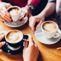 Tyrimas parodė: kavą lietuviai geria norėdami sulieknėti ir dėl progos paliežuvauti