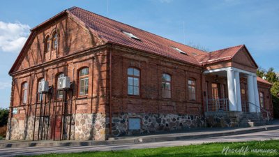 Tarp Vilniaus ir Kauno esantys Žiežmariai