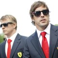 Situacija „Ferrari“ komandoje kaista: italų ekipą paliks abu pilotai?