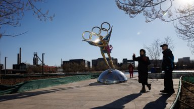 Žiemos olimpiadą priimsiantys kinai nuogąstauja dėl omikron atmainos