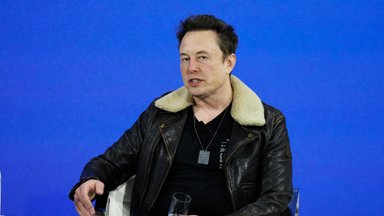 Elonas Muskas tiesiai šviesiai rėžė sprunkantiems reklamuotojams, ką apie juos galvoja