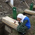Bosnijoje su ašaromis perlaidoti 409 Srebrenicos žudynių aukų kūnai
