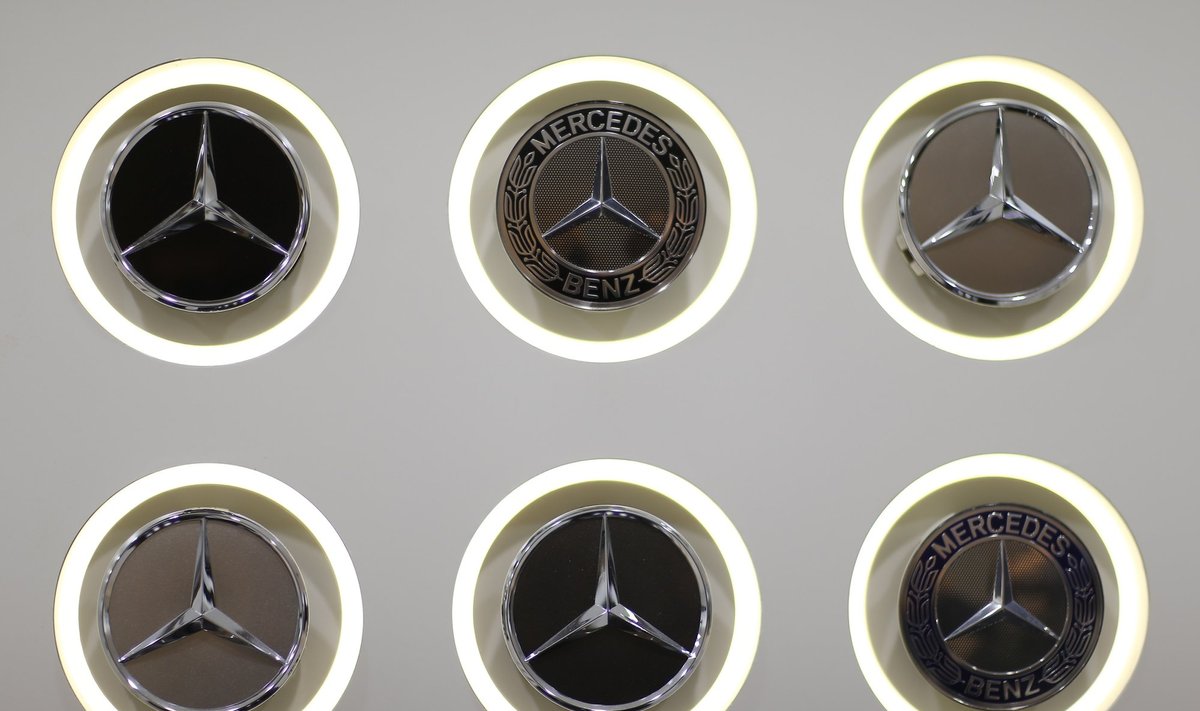 Mercedes-Benz stendas