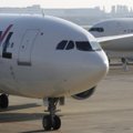 „Japan Airlines“ lėktuvas turėjo nenumatytai tūpti Tokijuje
