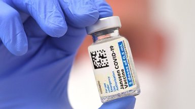 Ar tikrai koronaviruso vakcinos gamintojo dukra staiga mirė po COVID-19 skiepo?