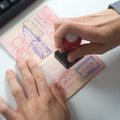 Ukrainos URM vadovas ragina įvesti biometrinių vizų režimą Rusijos piliečiams