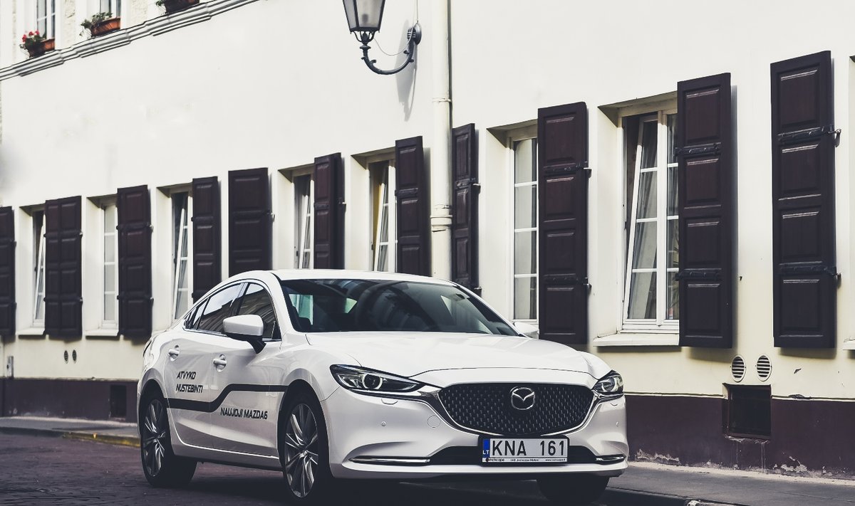 Į Lietuvą atkeliavo atnaujintas "Mazda 6" modelis. Gamintojo nuotr.
