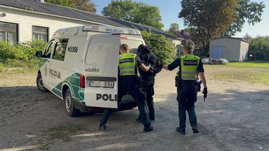 Žiaurus nusikaltimas Vilniuje: bute rasta nužudyta moteris, įtariamasis – aukos sūnus