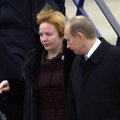 Buvusi Putino žmona pralobo iš karo Ukrainoje – rado būdą, kaip ištraukti milijonus iš pačių rusų