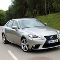 „Lexus IS 300h“: japoniški malonumai