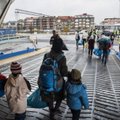 Suomija sukrėsta migrantų išpuolio, Švedija griežtina įstatymus