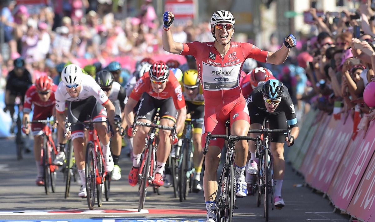 "Giro d'Italia" dviratininkų lenktynių trečio etapo finišas