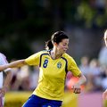 Pasaulio moterų futbolo čempionatui besirengiančios rinktinės tęsia kontrolinių rungtynių seriją