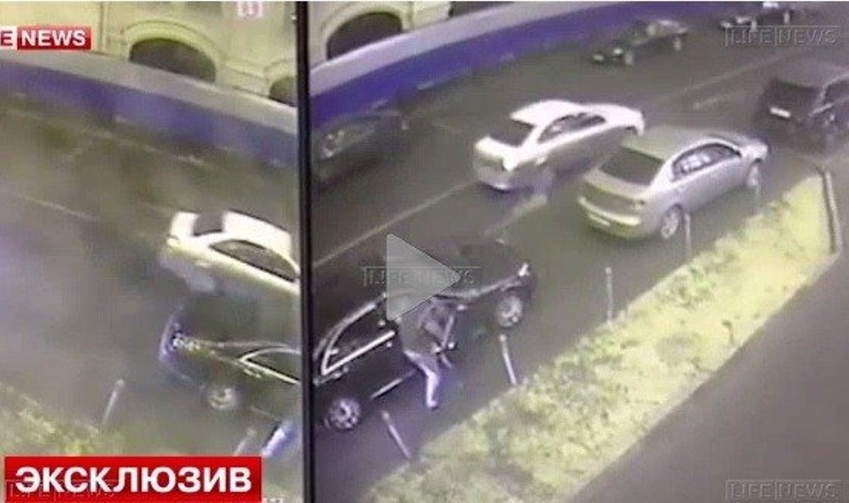 Automobilis, kuriuo, kaip įtariama, spruko B. Nemcovą nuždęs asmuo