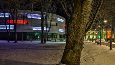 Palangos koncertų salė nušvito tautinės Baltarusijos vėliavos spalvomis