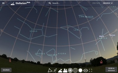 Dangaus kūnai, žvelgiant į pietvakarius iš Kauno, birželio 3 dieną, apie 22:53. Stellarium iliustr.