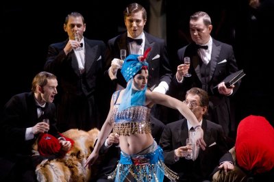 Scena iš operos "Manon Lesko"