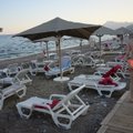 Turistai džiaugiasi pingančia lira, bet ekspertai įspėja dėl grėsmės visai ES