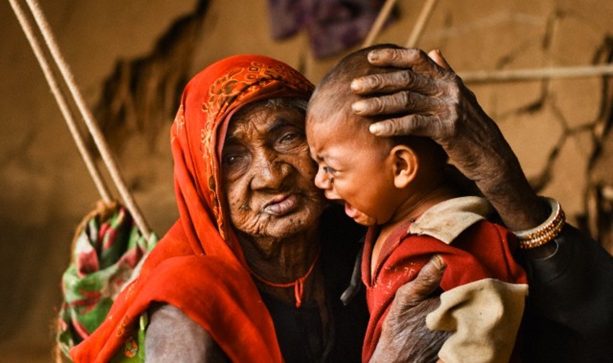 Indija: močiutė su anūku