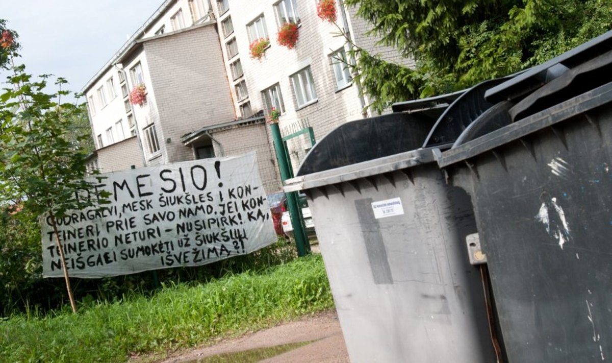 Net trečdalio lietuvių šiukšlės nusėda svetimame konteineryje