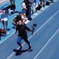 TV operatorius nenusileido 100 metrų sprinto rungtyje dalyvavusiems studentams