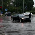 Užgesęs BMW Žalgirio gatvėje ir potvynis Jeruzalėje
