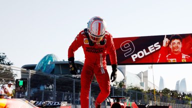 Azerbaidžano „Grand Prix“ kvalifikacijoje triumfavo Leclercas
